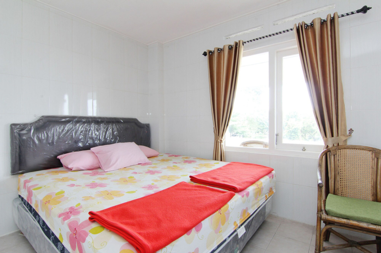 Bedroom 12