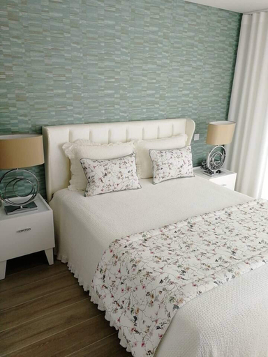 Bedroom 2, 2 Bed Flat - Sleeps 6 - Pool - Parking - Wifi, Nazaré