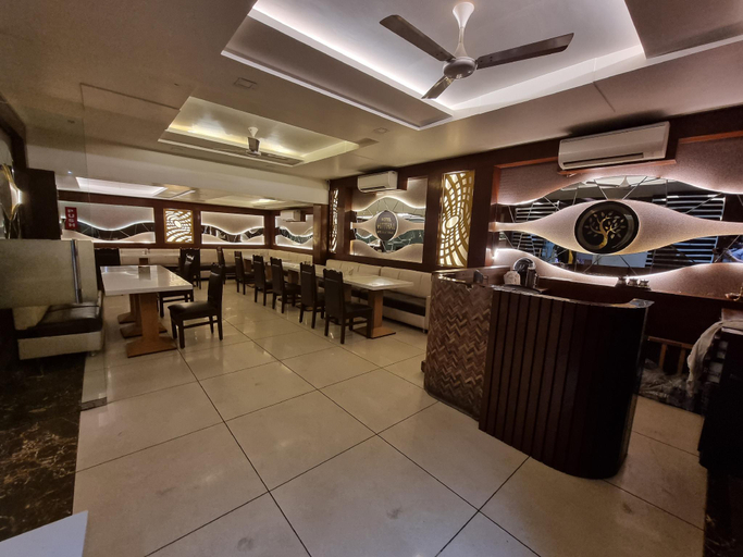 Food & Drinks 5, Hotel Vitthal International, Kaushambi