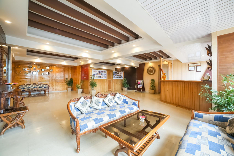Lobby, Summit Naldehra Grand Resort & Spa, Shimla