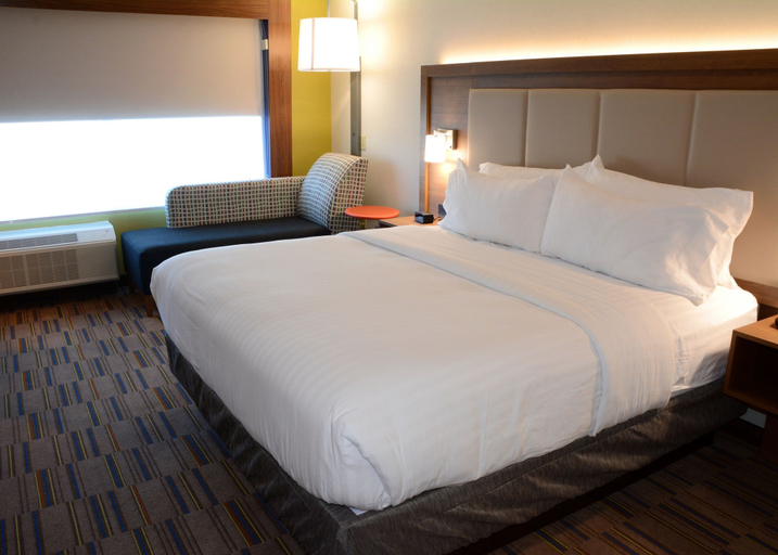 Bedroom 5, Holiday Inn Express & Suites PITTSBURGH - MONROEVILLE, Allegheny