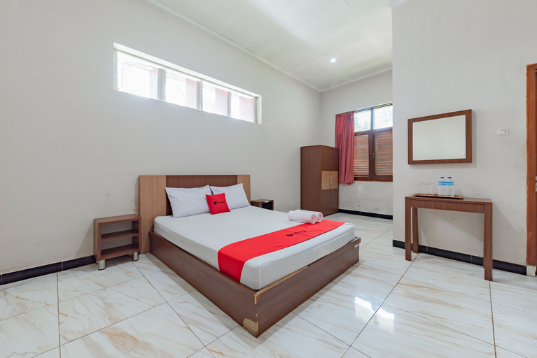 RedDoorz Syariah @ Gambung Ciwidey - Tap to explore photos