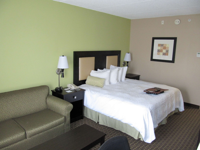 Bedroom 3, Hampton Inn Lindale/Tyler, Smith