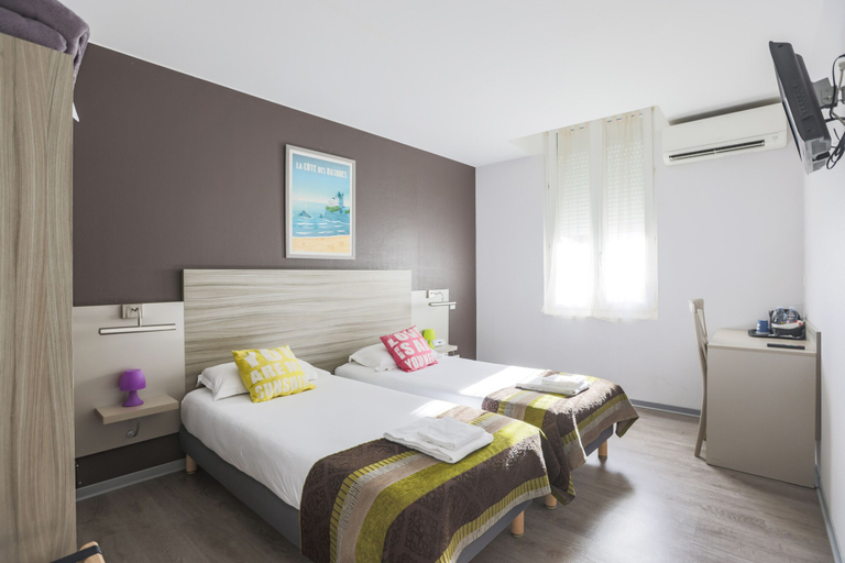 Bedroom 3, Hotel Bar du Centre, Landes