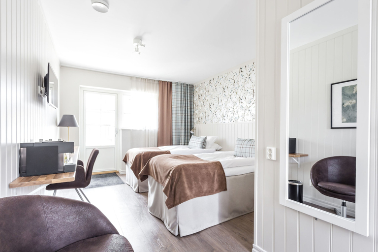 Bedroom 3, Katrinelund Gästgiveri & Sjökrog, Örebro