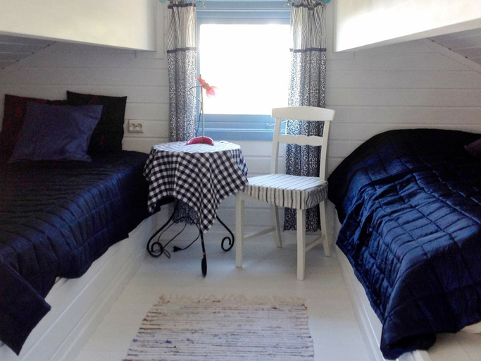 Bedroom 4, Holiday Home in Rørvik, Vikna