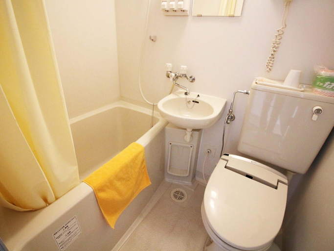 Bathroom 4, Hotel Koshien, Nishinomiya
