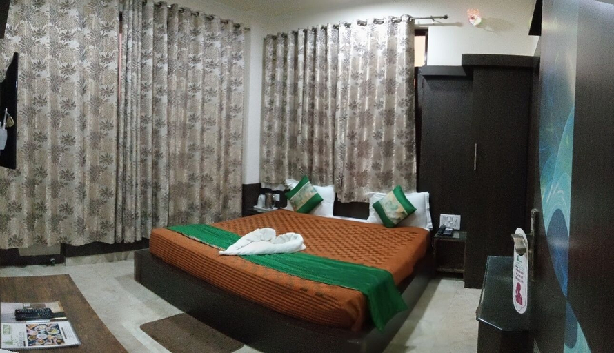 Bedroom 3, Hotel Natures View, Kangra