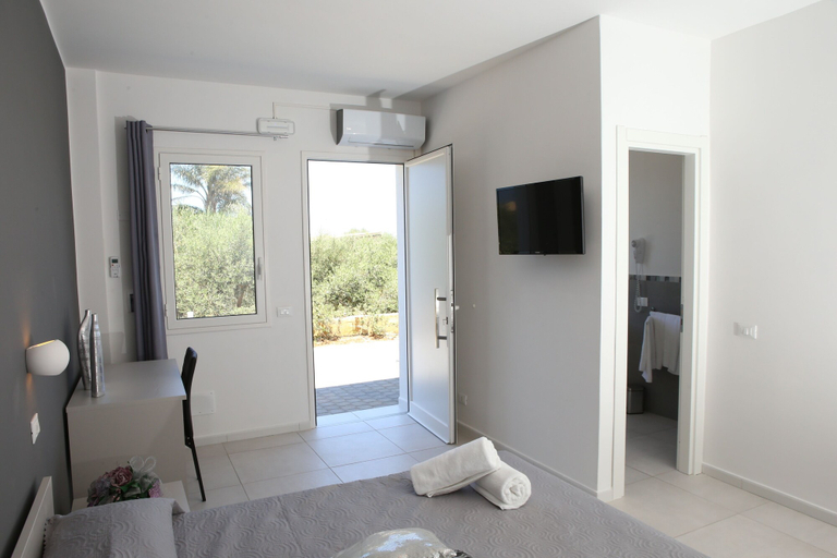 Bedroom 4, Piano Monaco, Palermo