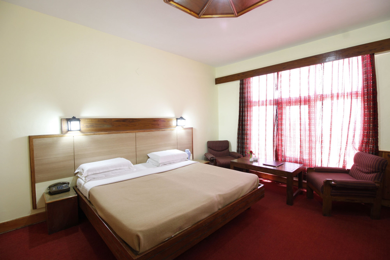 Bedroom 3, Vardaan Hotels - PatniTop, Udhampur
