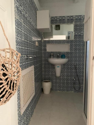 Bathroom 3, Dar Lola, Houmt Souk