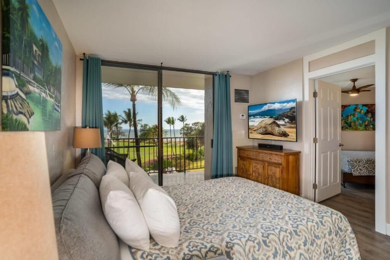 Bedroom 1, Tranquil Oceanfront Vistas, Maui