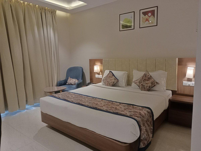 Others 2, Hotel Four Element, Varanasi