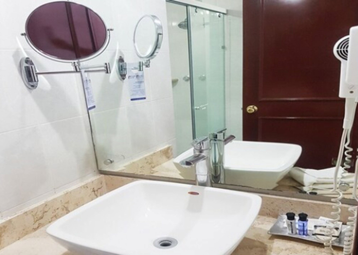 Bathroom 4, Hotel Emily, San Agustín Tlaxiaca