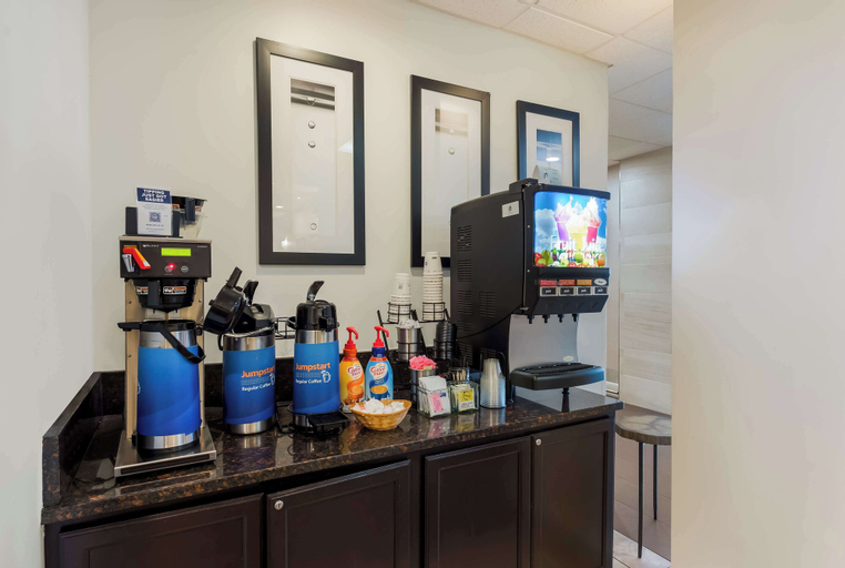 Food & Drinks 5, Best Western Executive Hotel Of New Haven - West Haven, New Haven