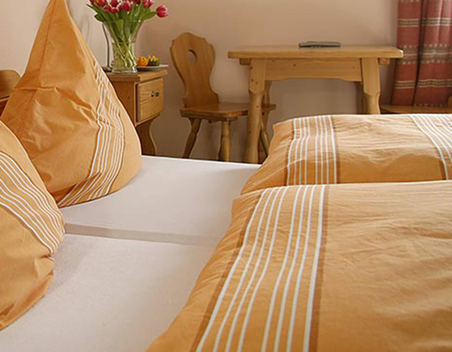 Bedroom 4, Landgasthof Stangl, Erding