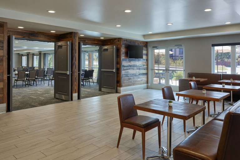 Food & Drinks 5, Residence Inn by Marriott Breckenridge, Summit