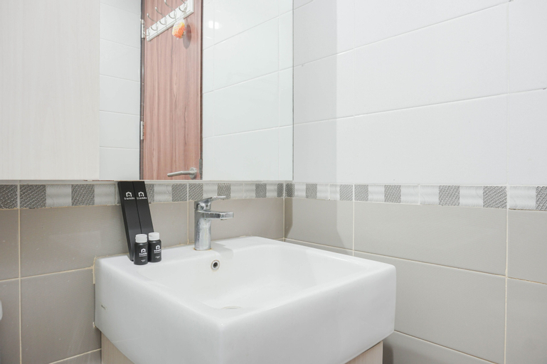Bathroom 4