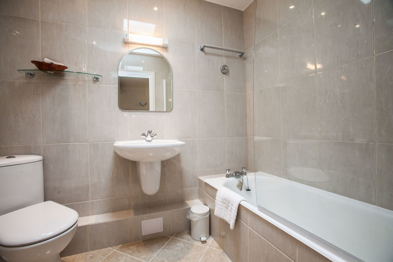 Bathroom 4, La Collinette Hotel