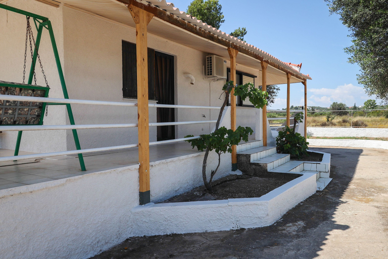 Exterior & Views 2, Seaside serenity apartment, Peloponnese