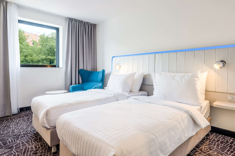 Bedroom 3, Park Inn by Radisson Danube Bratislava, Bratislava I