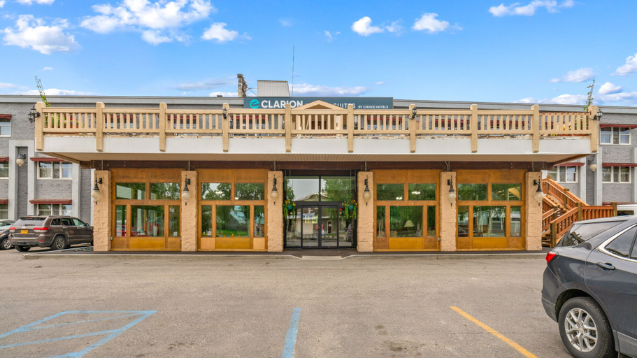 Exterior & Views 2, Clarion Hotel Suites Fairbanks, Fairbanks North Star