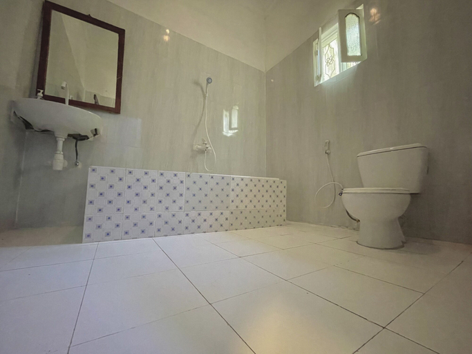 Bathroom 4, Greens Nungwi, Kaskazini 'A'