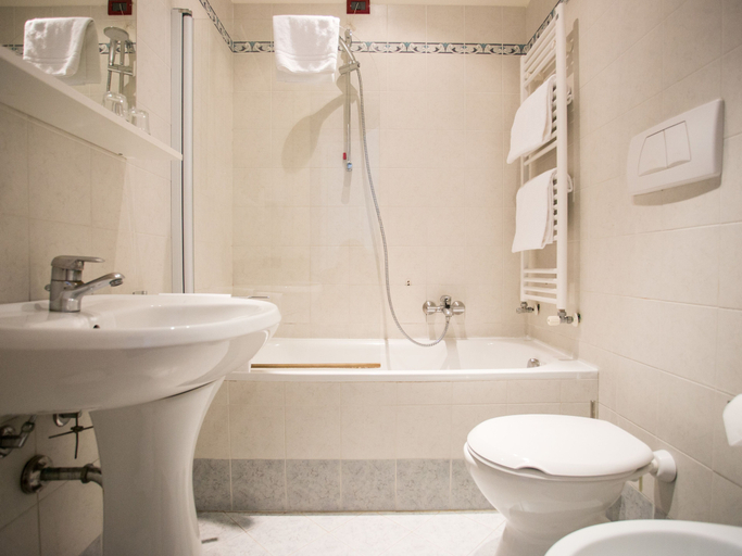 Bathroom 4, Locanda Ca' Lucrezia, Venezia