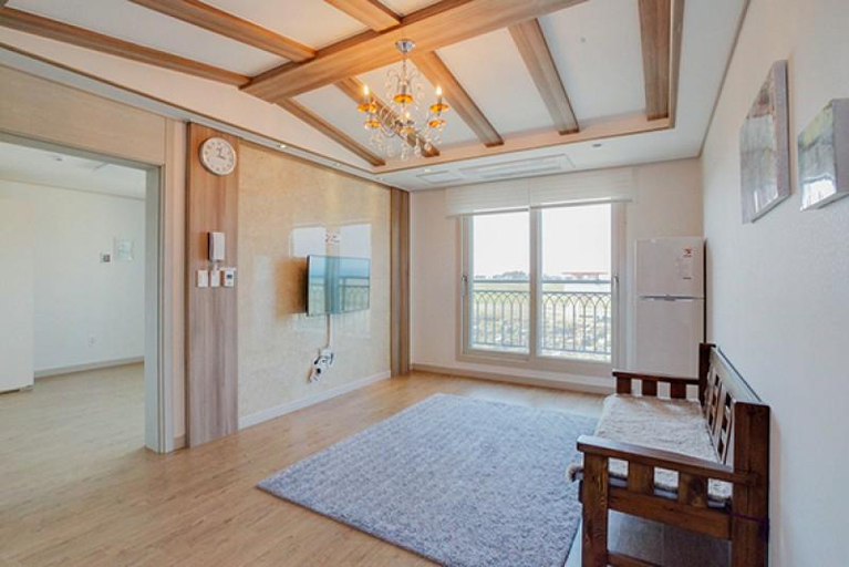Bedroom 2, Jeju Airport Road Pension, Jeju