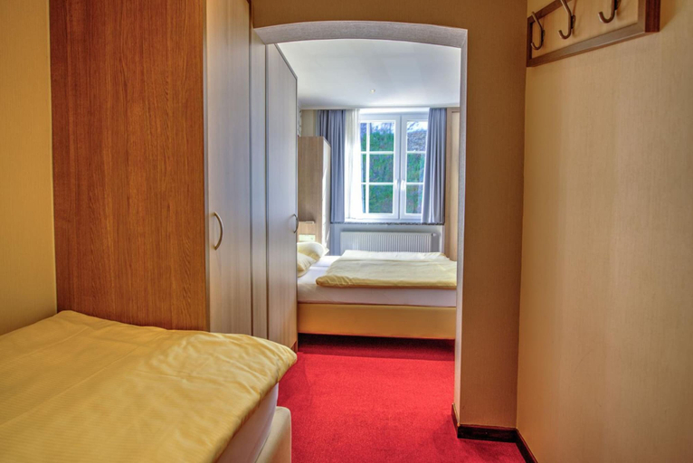 Bedroom 4, Hotel du Commerce, Clervaux