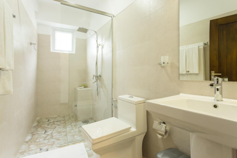 Bathroom 3, Sandriana Lake View, K.F.G. & G. Korale