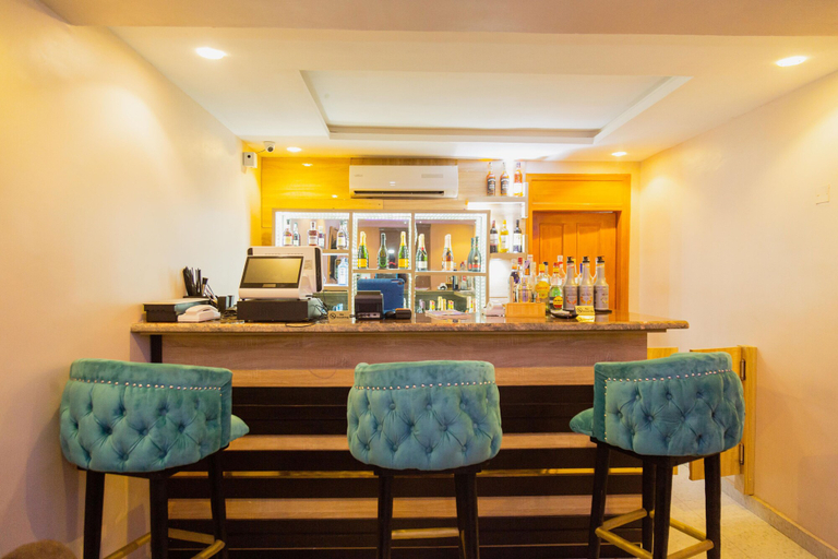Food & Drinks 3, Onyx and Ivy Homes, Eti-Osa