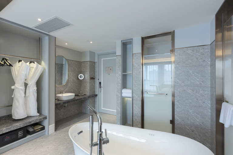 Bathroom 4, Mercure Xian North, Xi'an