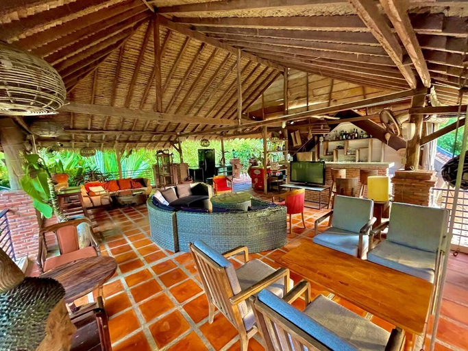 Food & Drinks 5, Sabbay Kep, Kaeb