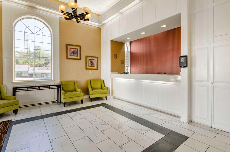 Public Area 2, Quality Inn near Martinsville Speedway, Henry