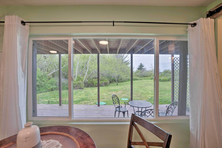 Others 5, Soothing Studio w/ Lush Views: 2 Mi to Beach!, Del Norte