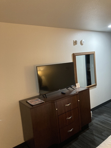 Others 5, Elker Inn & Suites, Elk