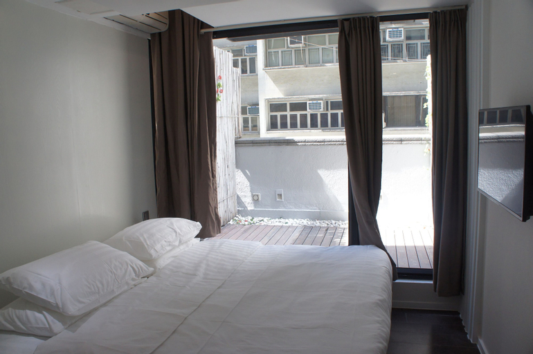 Bedroom 28