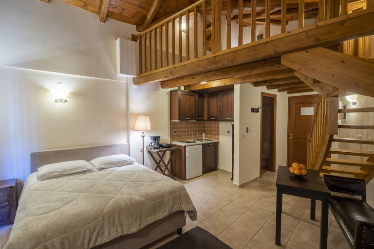 Bedroom 4, Odos Oneiron, Central Greece
