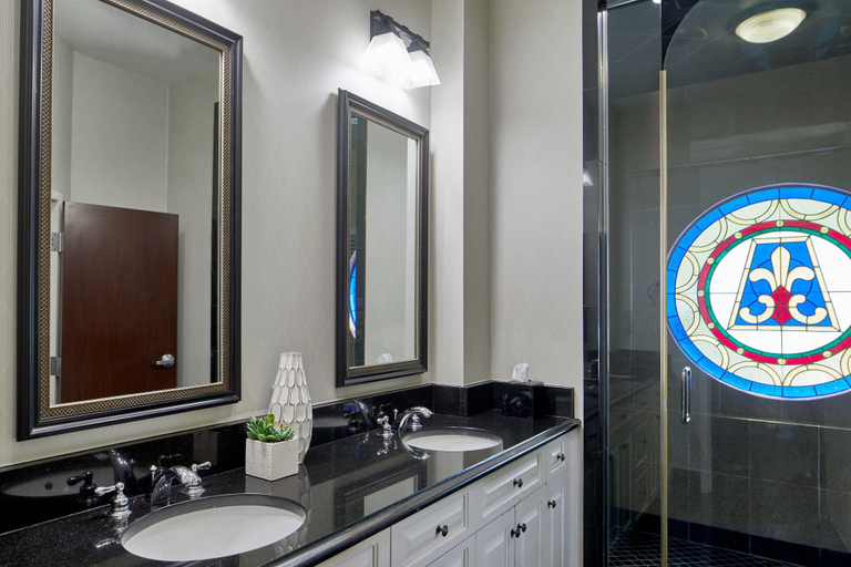 Bathroom 5, Springhill Suites By Marriott Memphis Downtown, Shelby