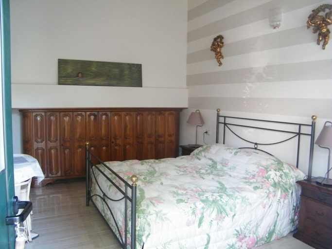 Bedroom 5, Villa Franca, Brescia