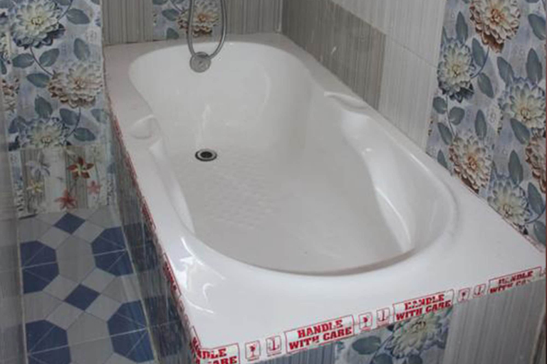 Bathroom 3, Goldenbirds Homestay, Gandaki