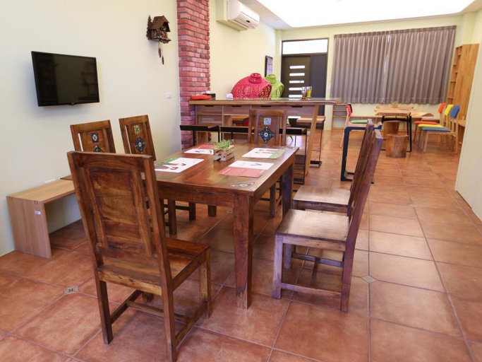 Others 3, Puzzle Home Stay, Yilan