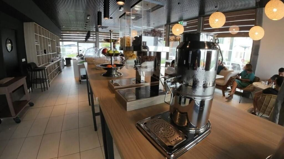 Food & Drinks 4, ibis Styles Mayotte Aéroport