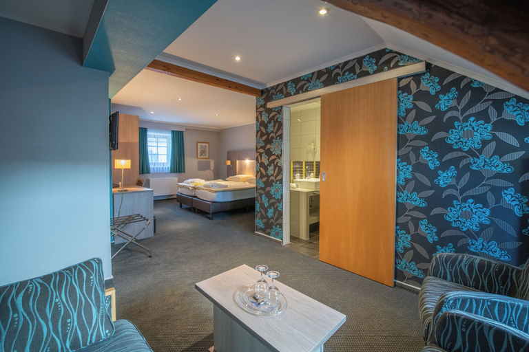 Others 5, Hotel du Commerce, Clervaux