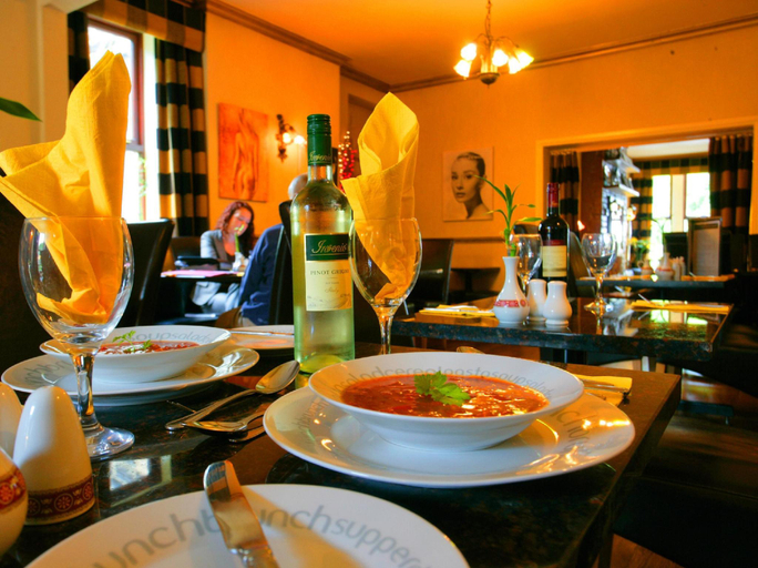Food & Drinks 5, Ilkley Riverside Inn, Bradford