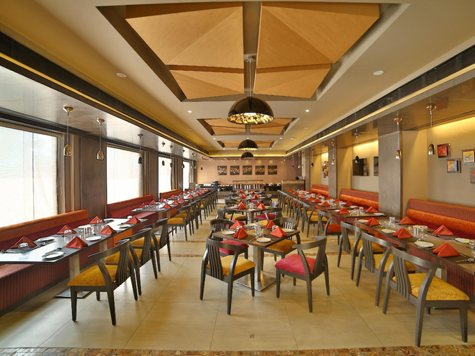 Food & Drinks 4, Hotel G Express, Ahmadabad