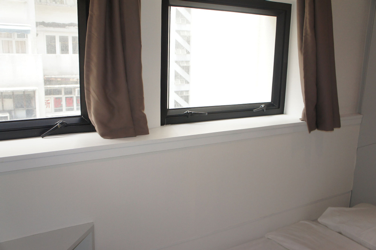 Bedroom 13