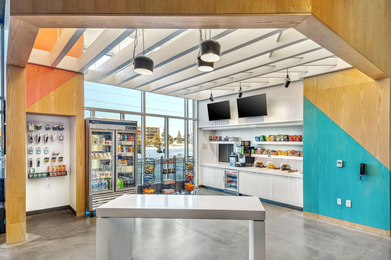 Food & Drinks 5, Aloft by Marriott Anchorage, Anchorage