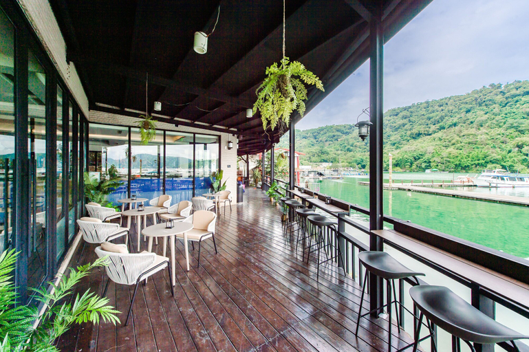 Others 4, Shui Yang Lakeview House with Elevator, Nantou